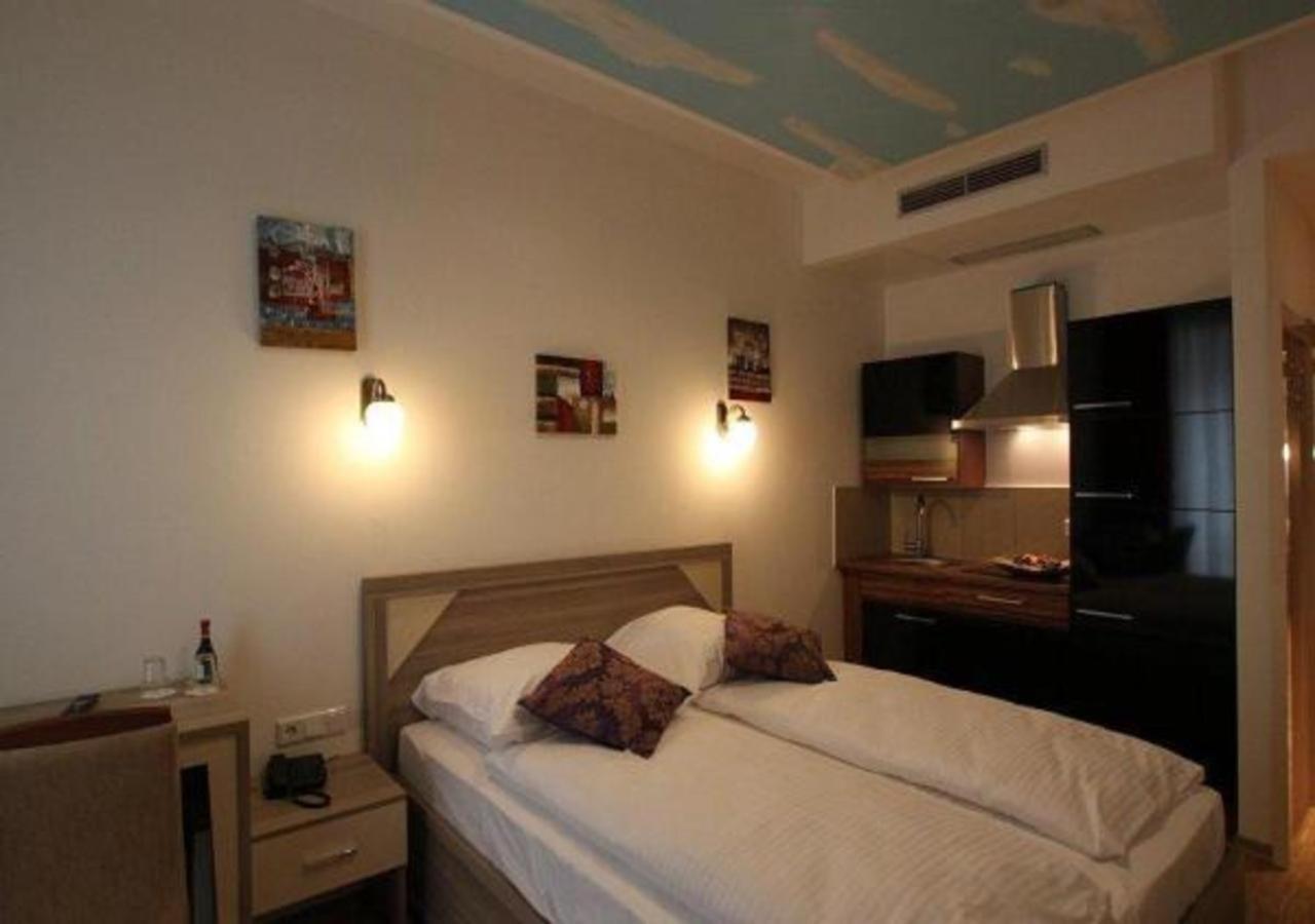 Hotel Kavun Мюнхен Экстерьер фото
