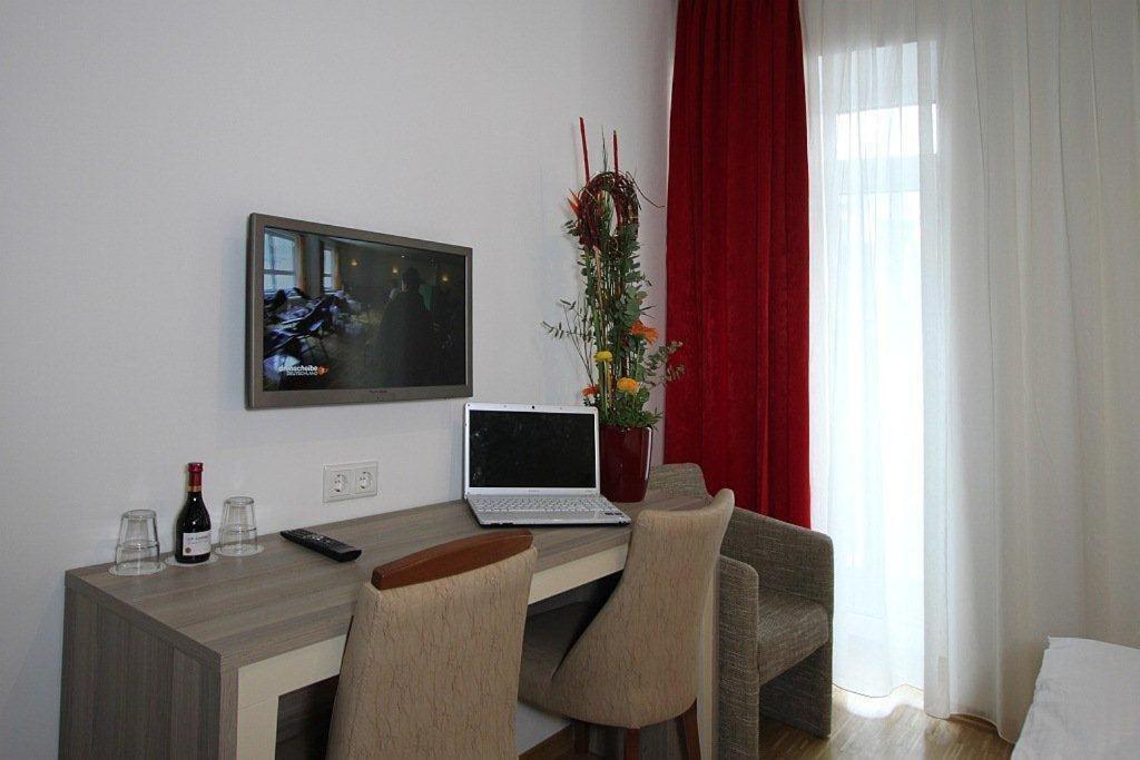 Hotel Kavun Мюнхен Экстерьер фото